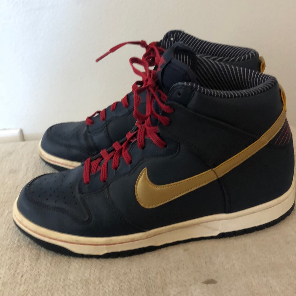 Nike Dunks :women’s 8.5 /mens 7 /Big boy 7y